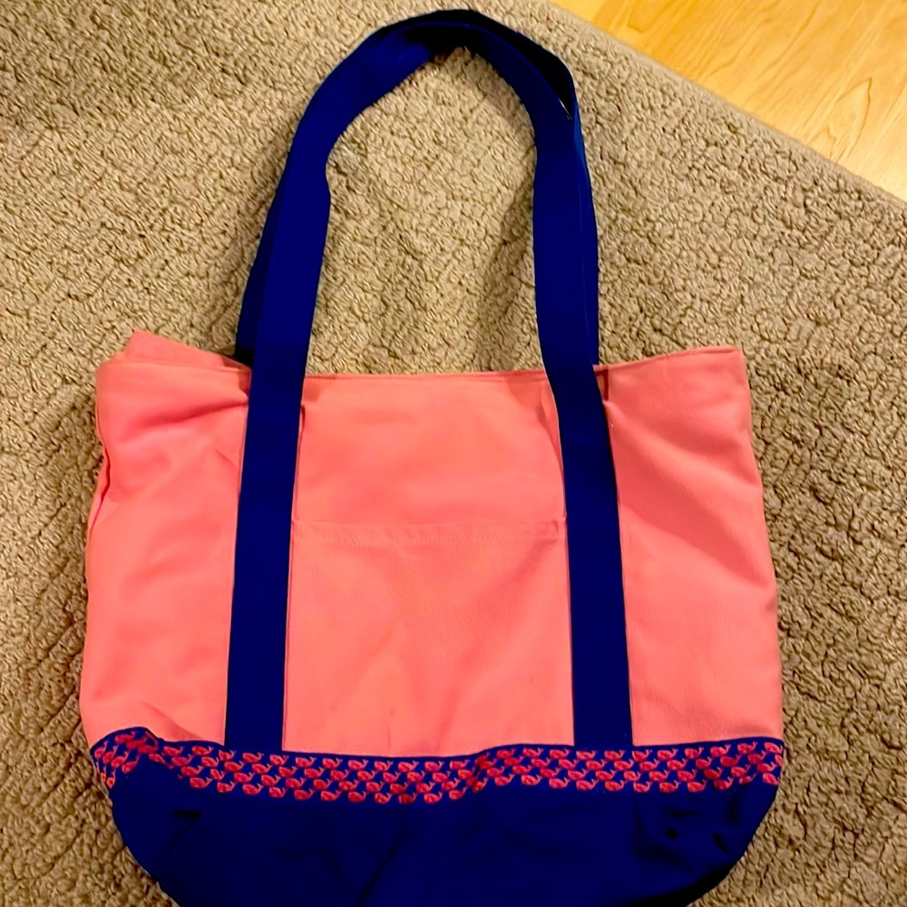 Zippered whale tote